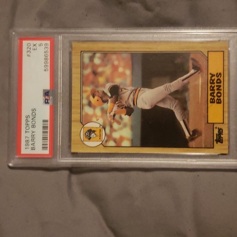 BARRY BONDS ROOKIE ERROR CARD LOT. 5 GRADED CARDS IN TOTAL